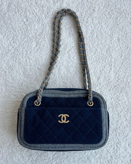 CHANEL 18 LIMITED HAMBURG CAMERA BAG