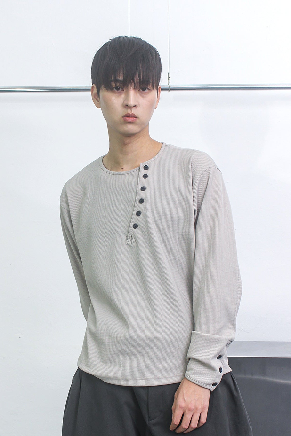 CROSSLINE HENLEY NECK LONG SLEEVE IVORY