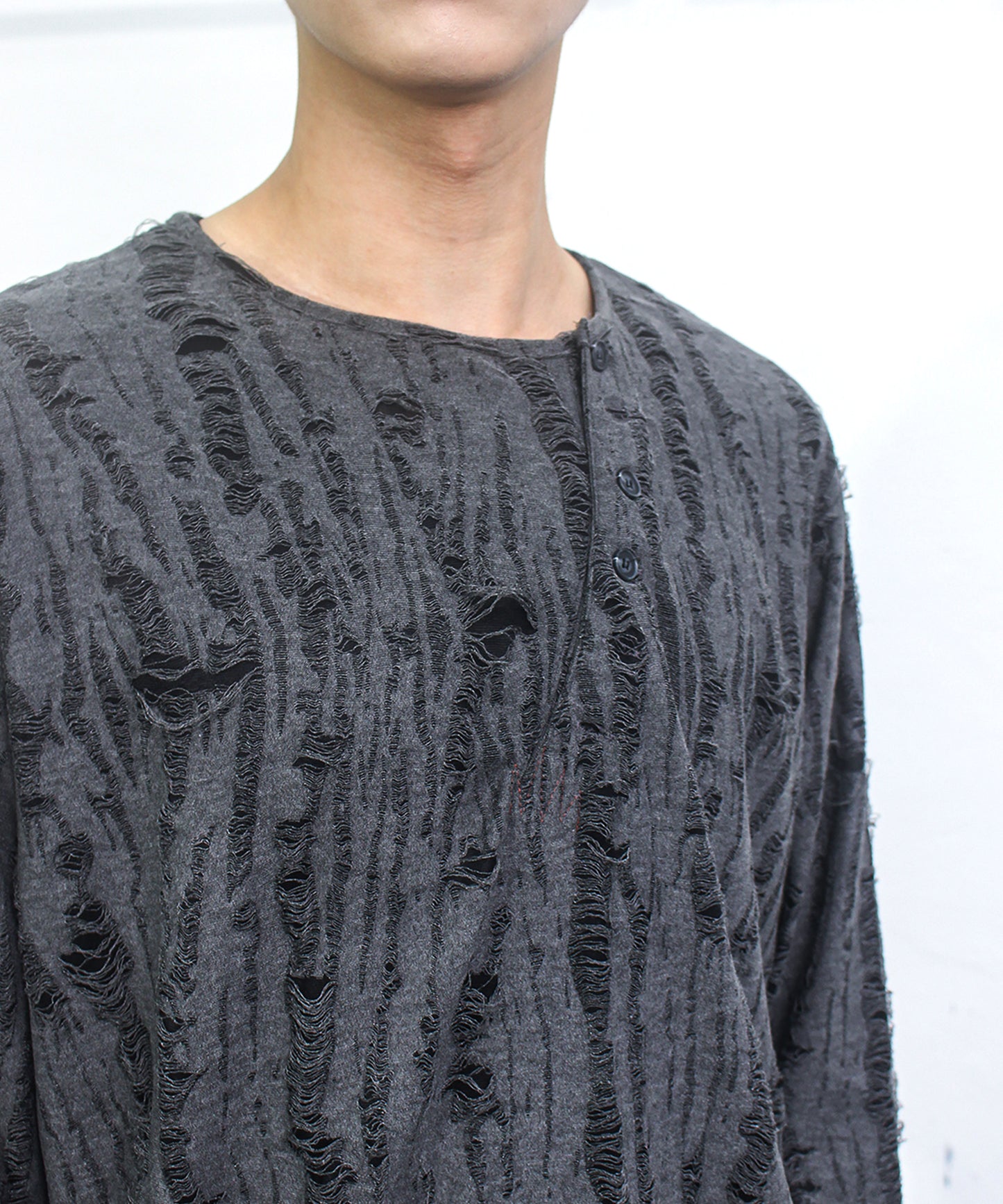 (T) CROSSLINE HENLEY NECK LONG SLEEVE BLACK