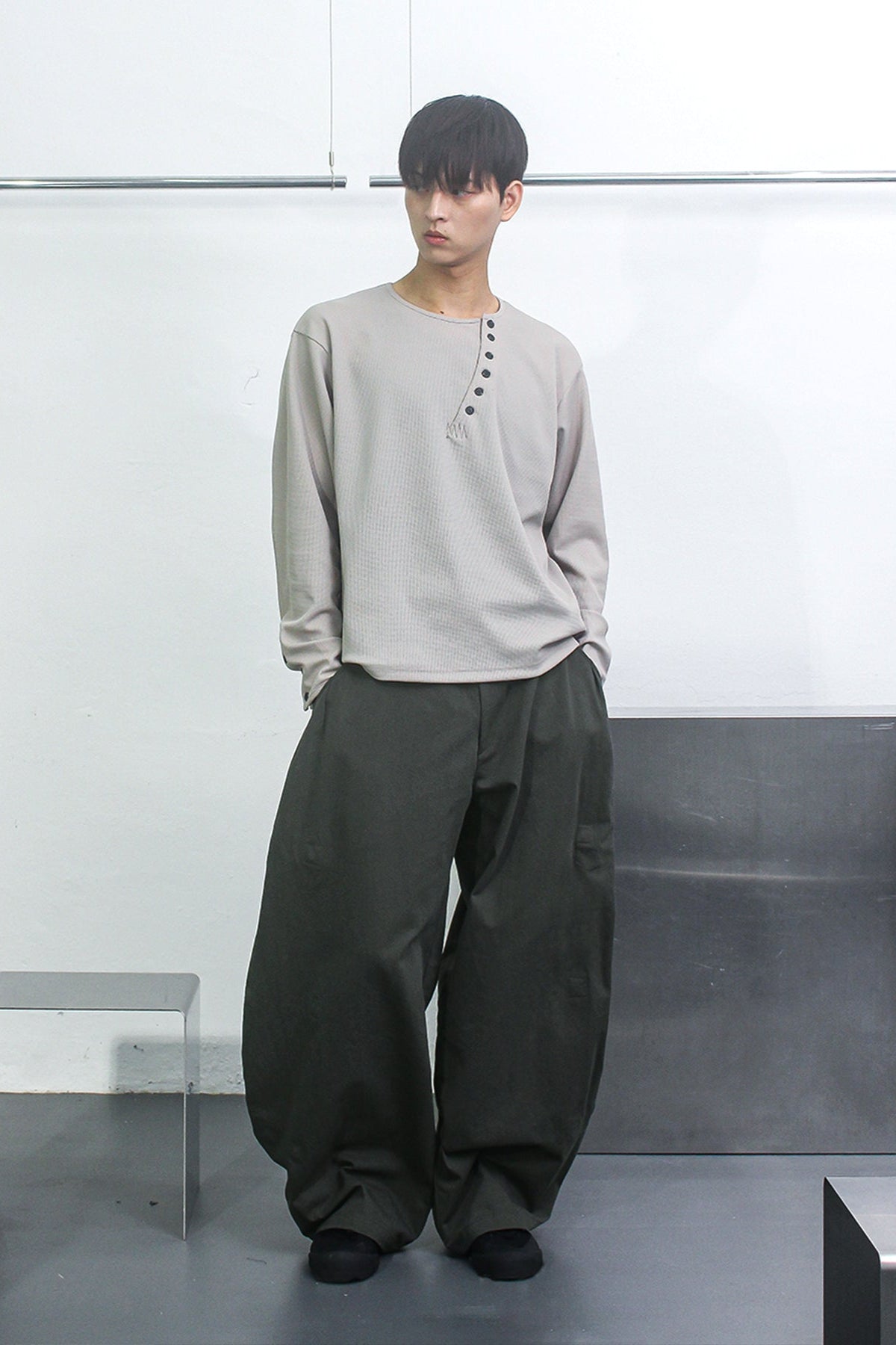MAGNETIC CURVED PANTS CHARCOAL