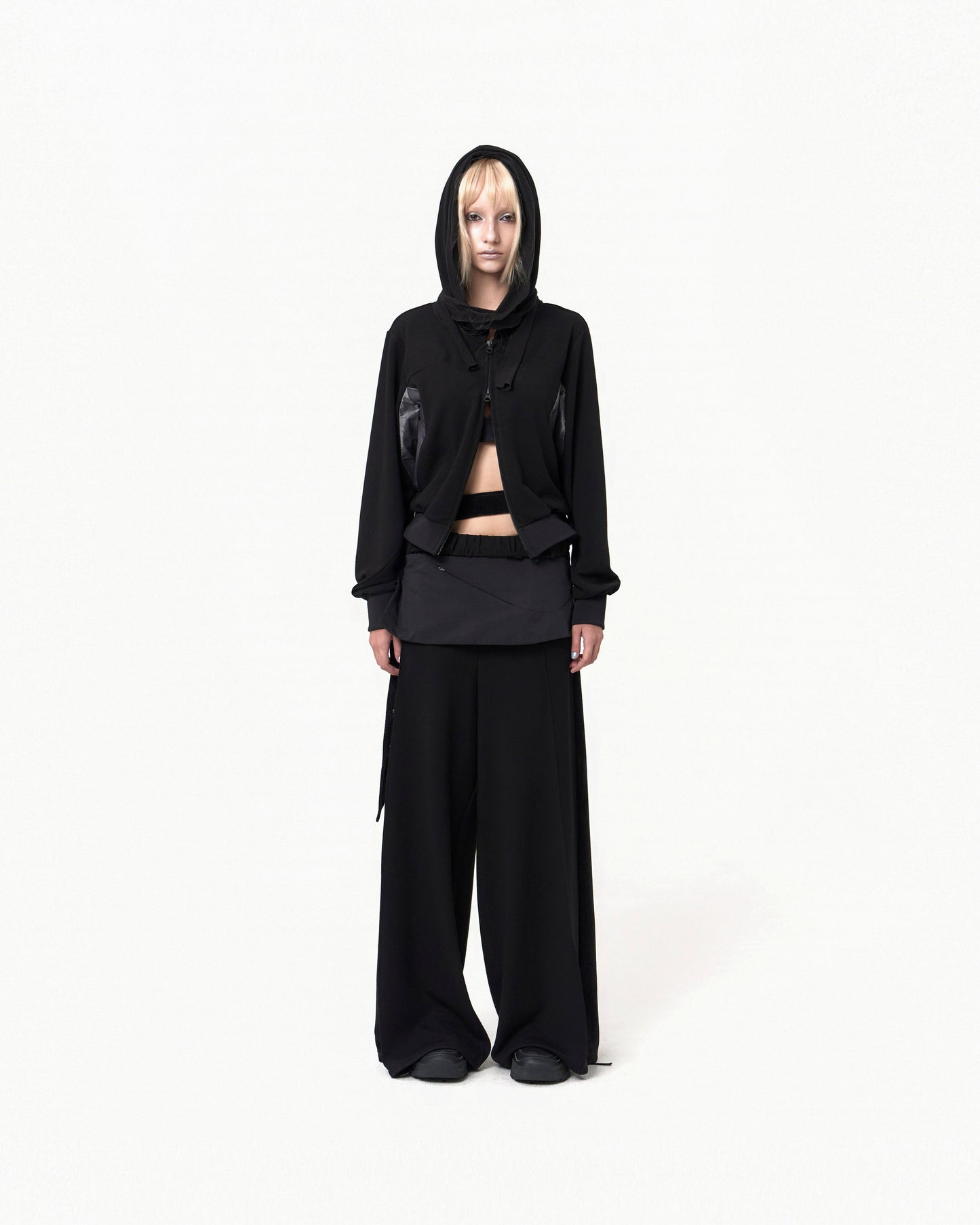 OJOS MUFFLER BOXER CROP HOODIE BLACK