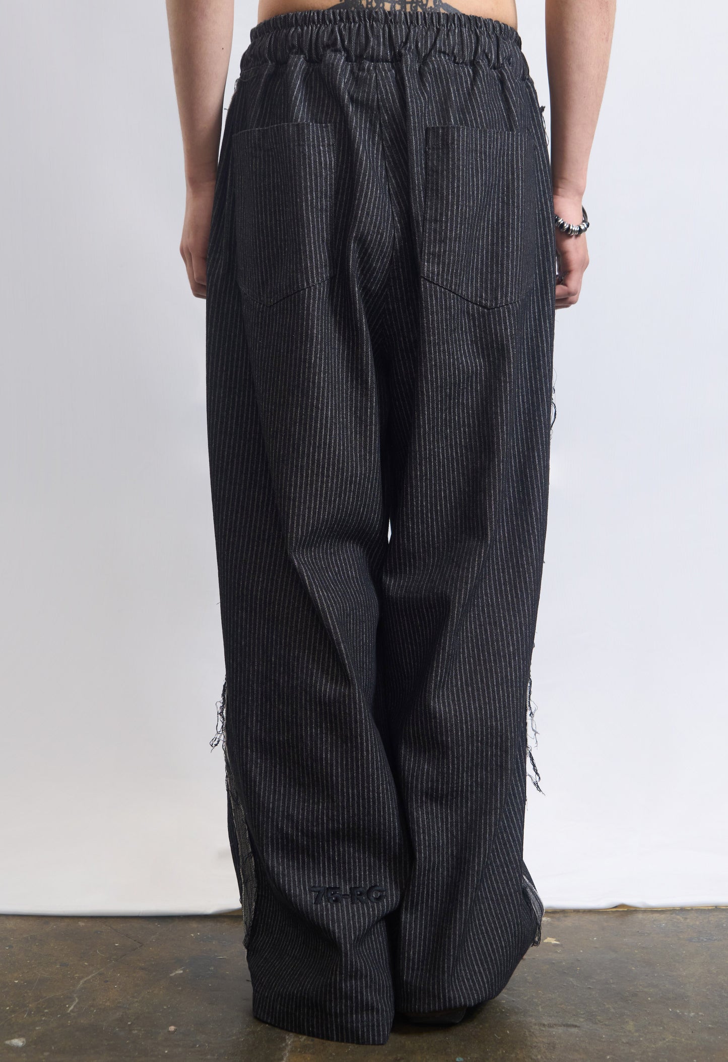 75-RC RAW EDGE STRIPE DENIM PANTS