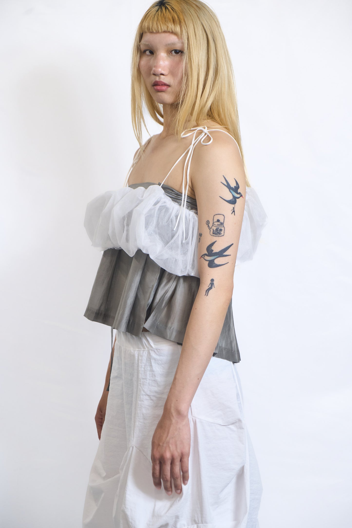 PLASTER VOLUME SHEER ORGANZA CROP TOP
