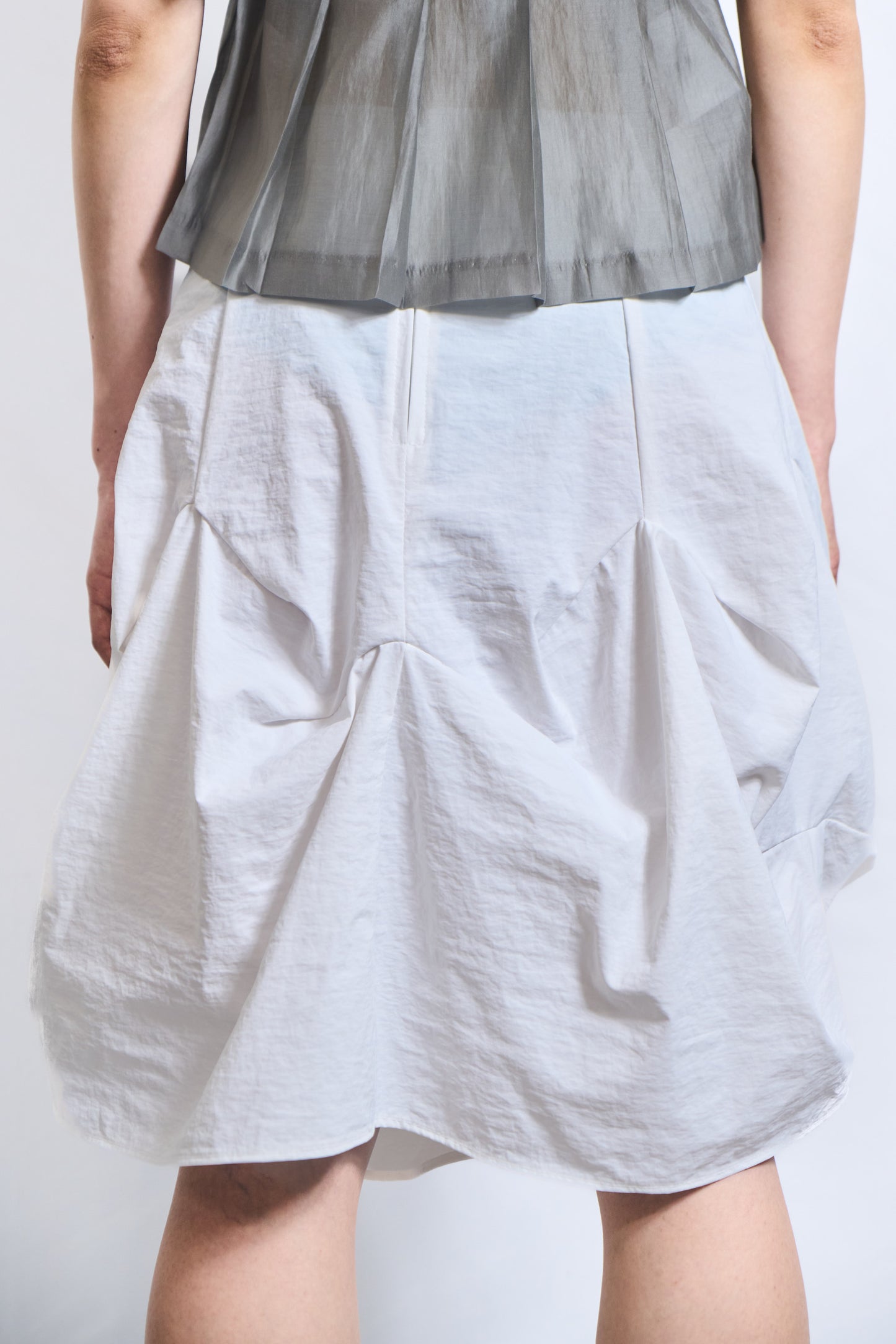 PLASTER STRUCTURED BALLOON SKIRT WHITE