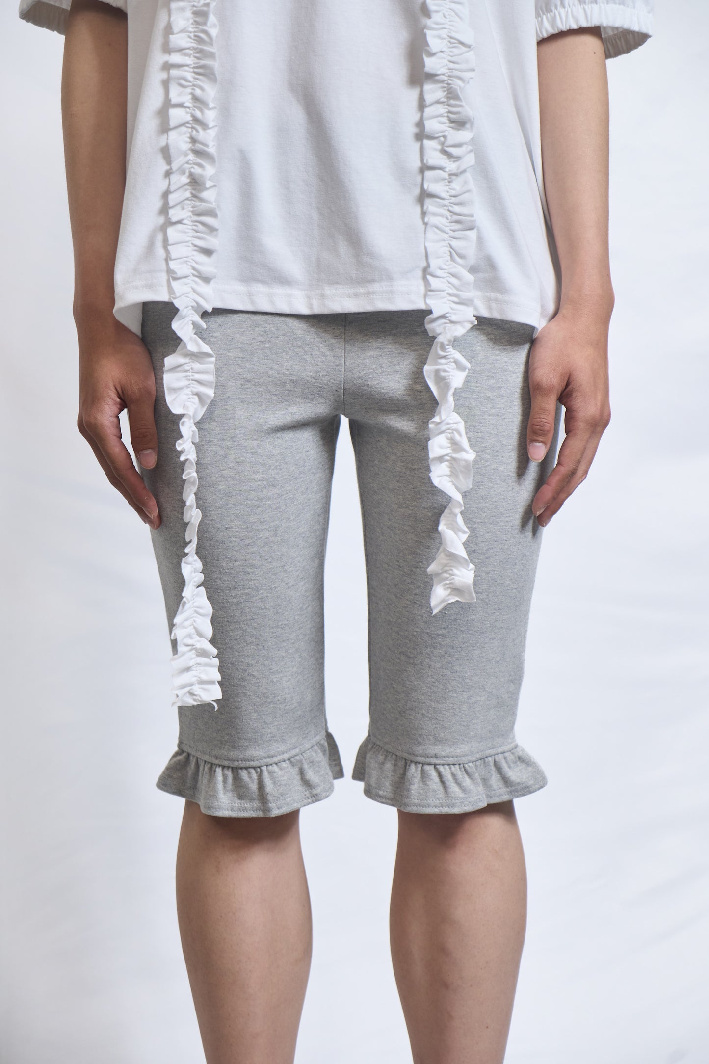 PLASTER RUFFLE STRIP COTTON TEE