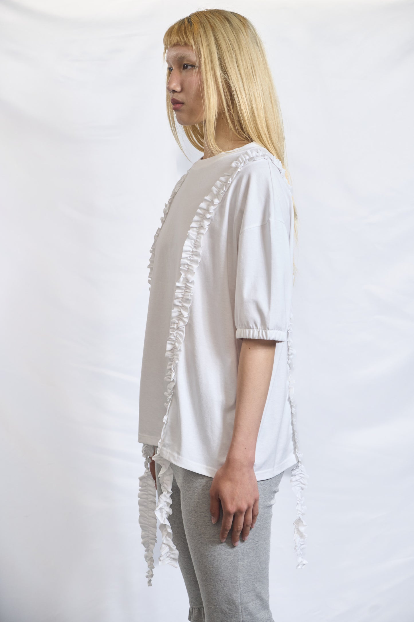 PLASTER RUFFLE STRIP COTTON TEE