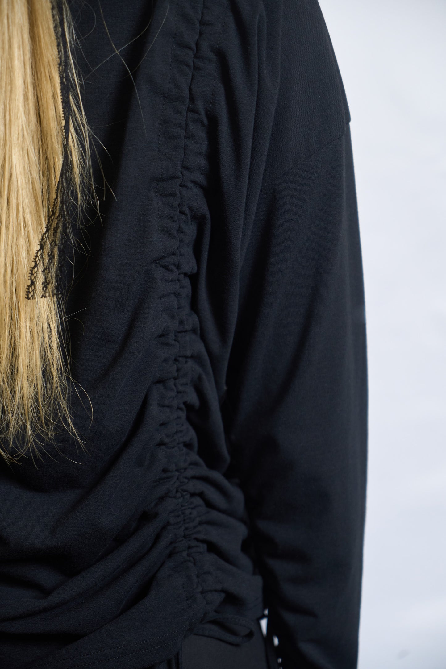 PLASTER RUCHED DRAWSTRING BLOUSE