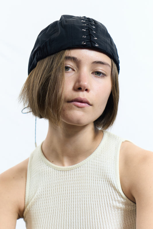 CORSET STRING CAP