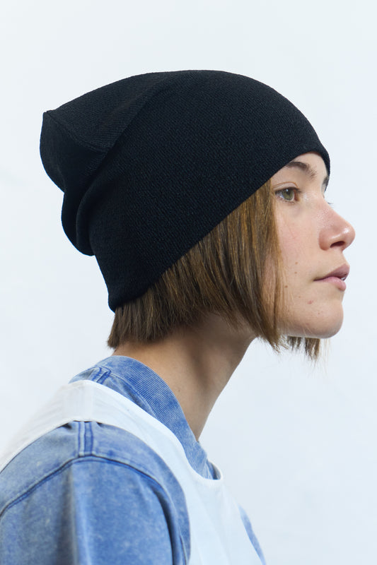 DOUBLE DART BEANIE BLACK
