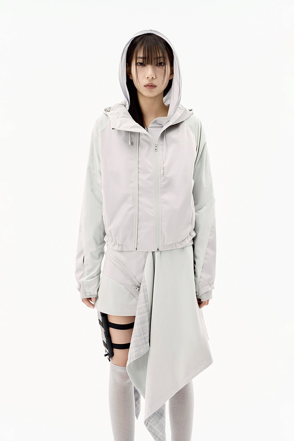PANELED CROP SHELL JACKET WARM GREY