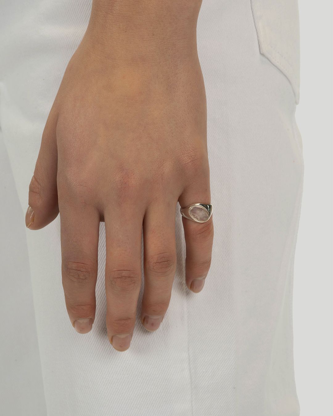 TWISTED SIGNET 101- MOONSTONE