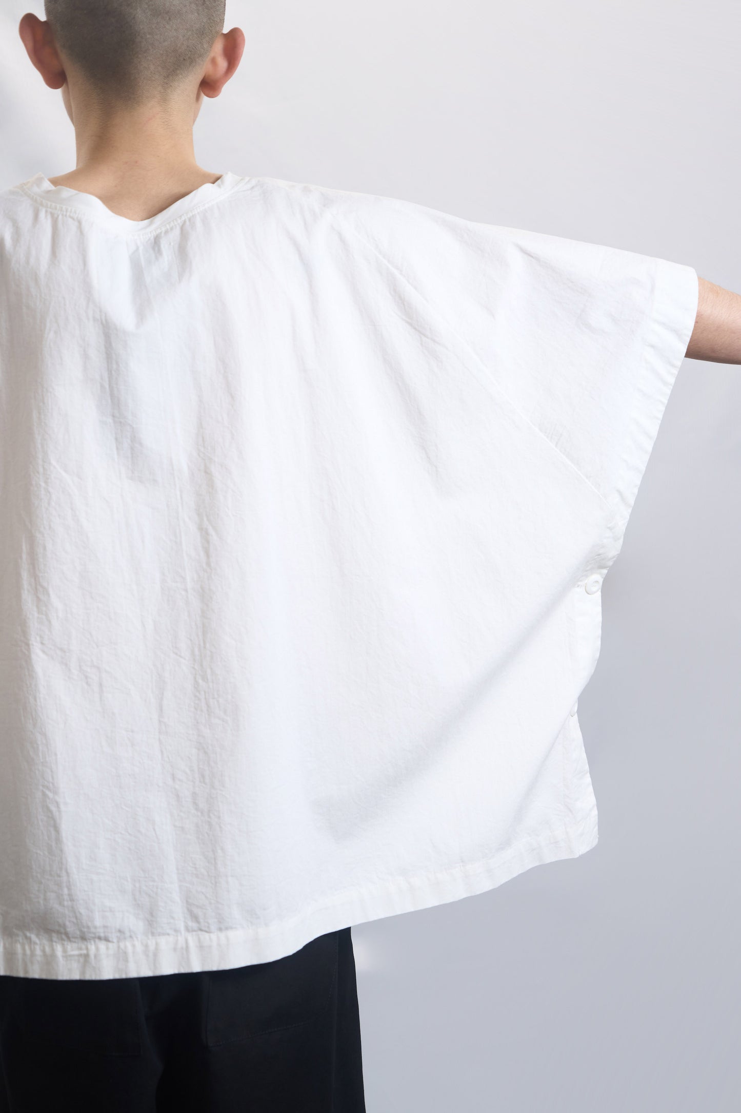 75-RC SQUARE PONCHO TOP WHITE