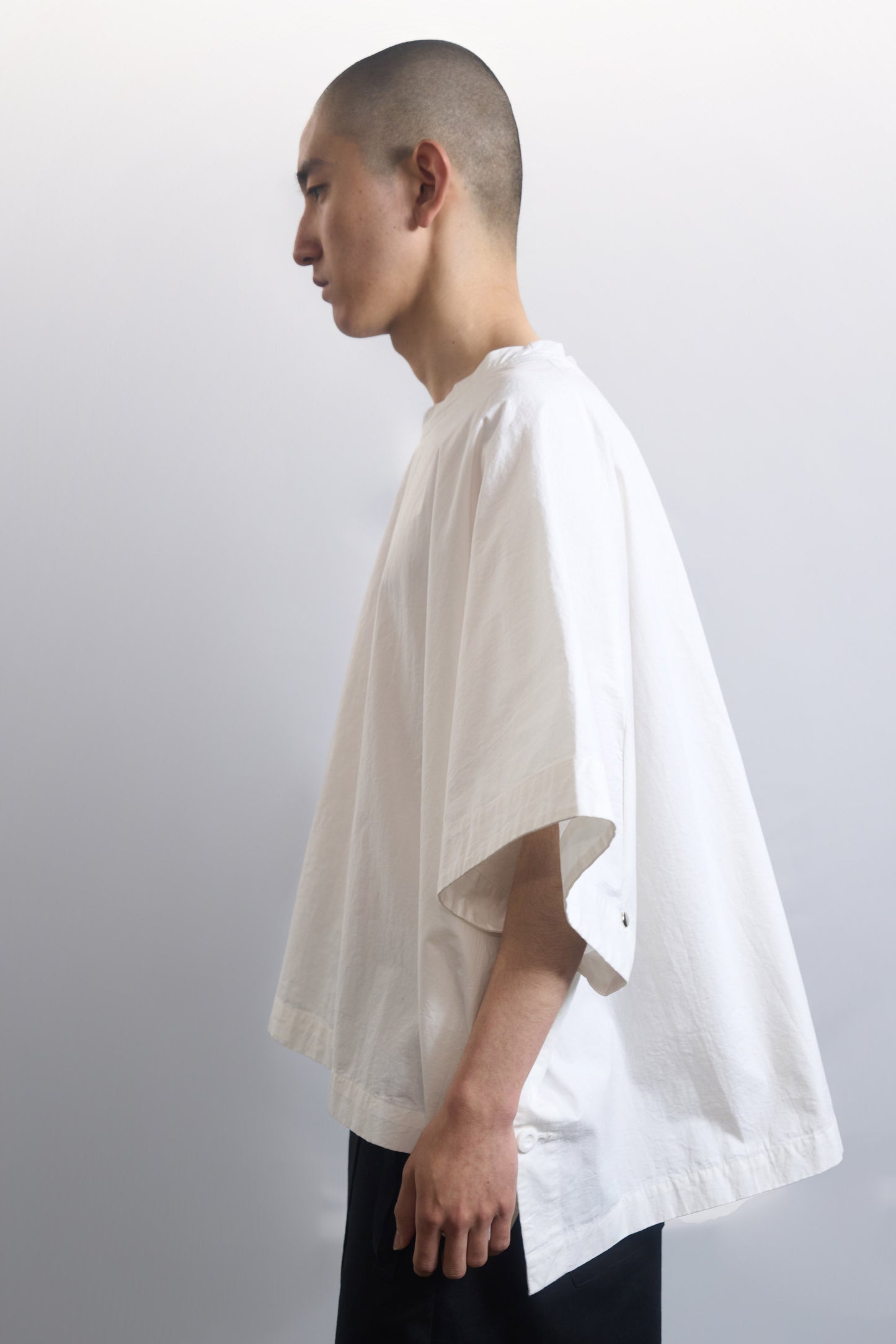 75-RC SQUARE PONCHO TOP WHITE