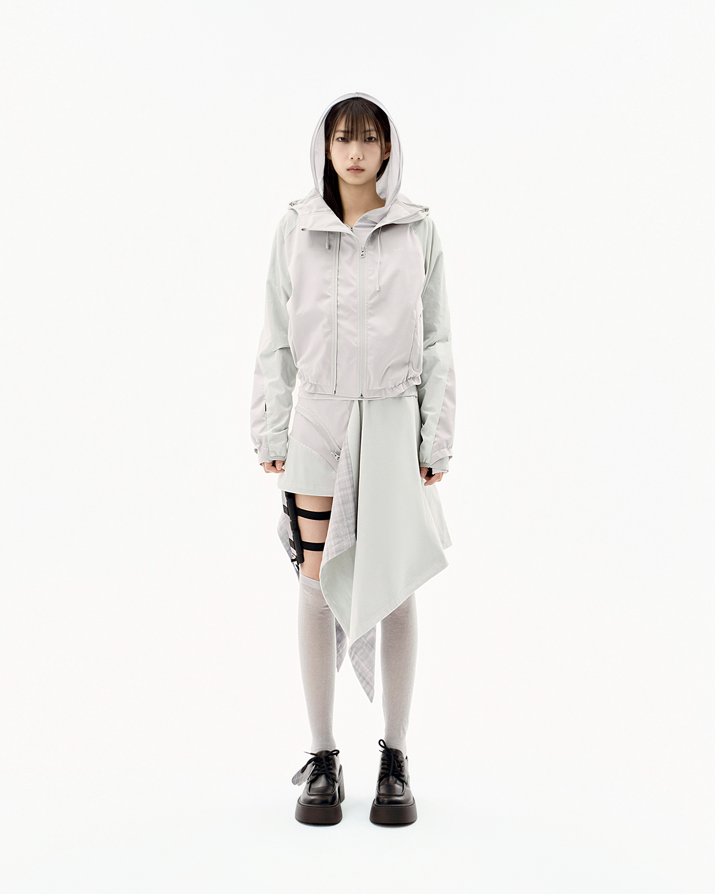 PANELED CROP SHELL JACKET WARM GREY