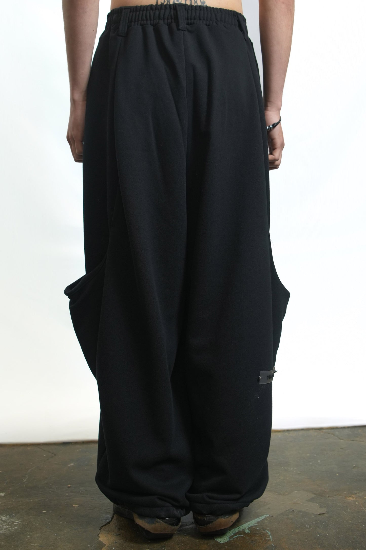75-RC SCULPTED POCKET TRACK PANTS