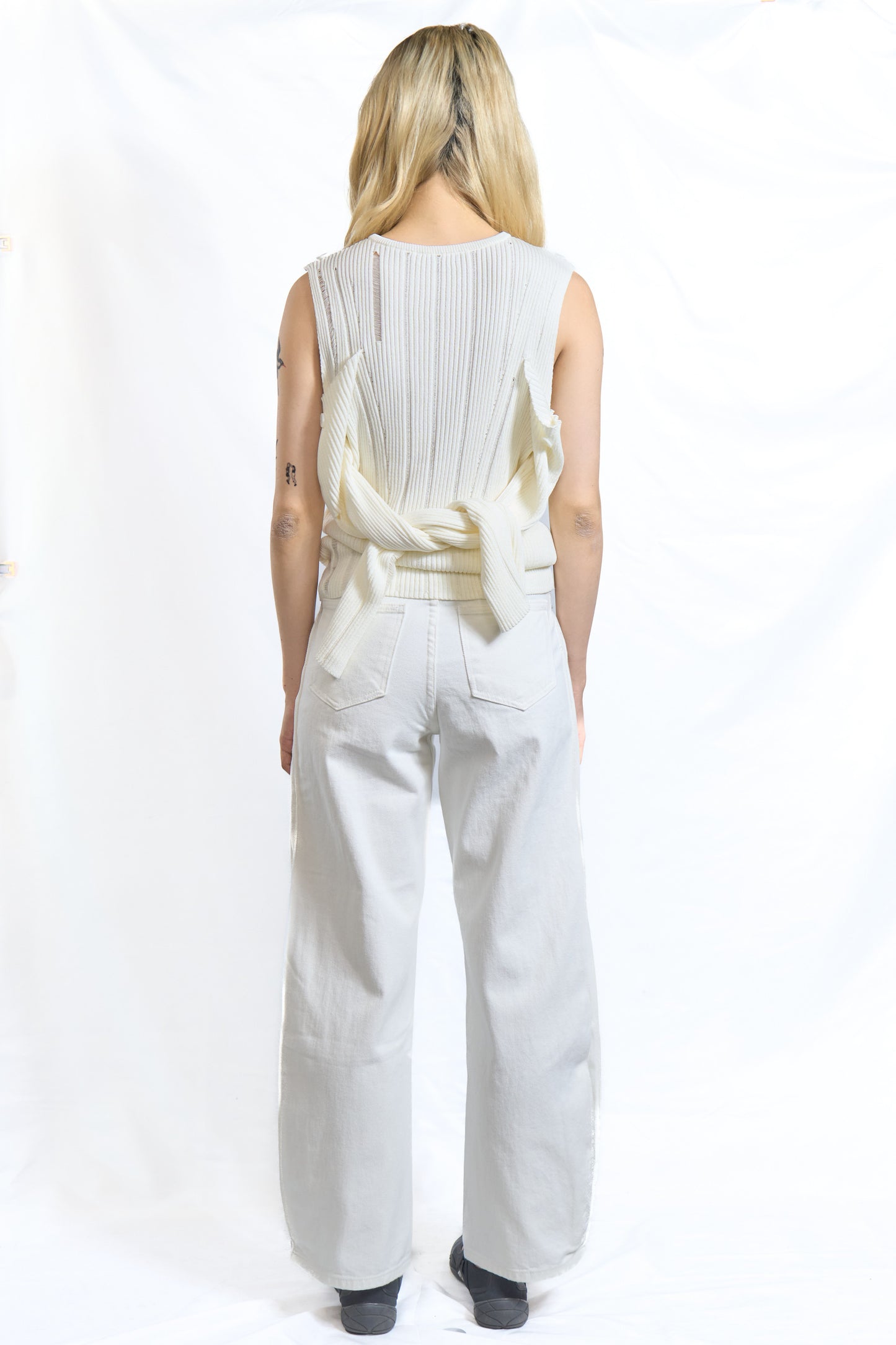 DECONSTRUCTED SLEEVE KNIT IVORY