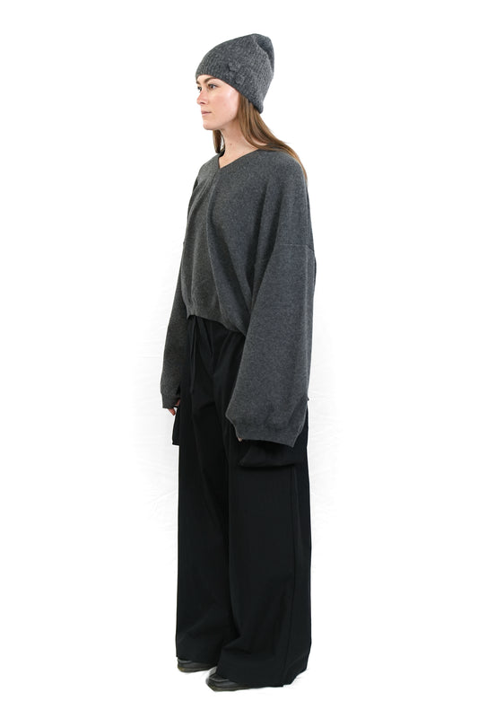 CHARCOAL GREY OVERSIZED V-NECK KNIT SWEATER