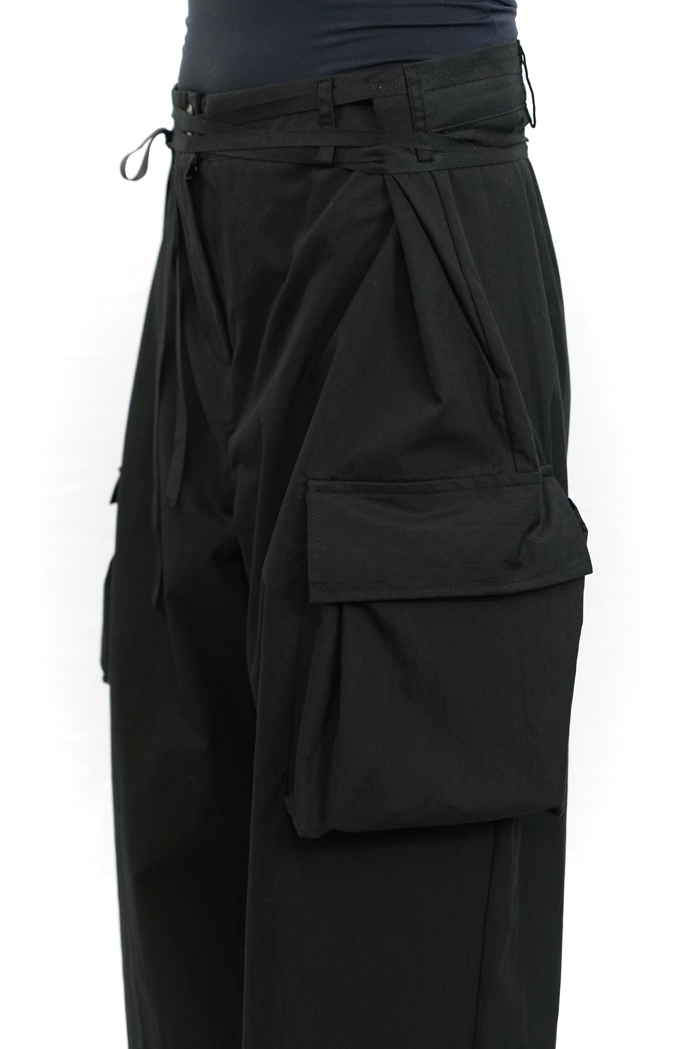 BLACK WIDE CARGO TROUSERS