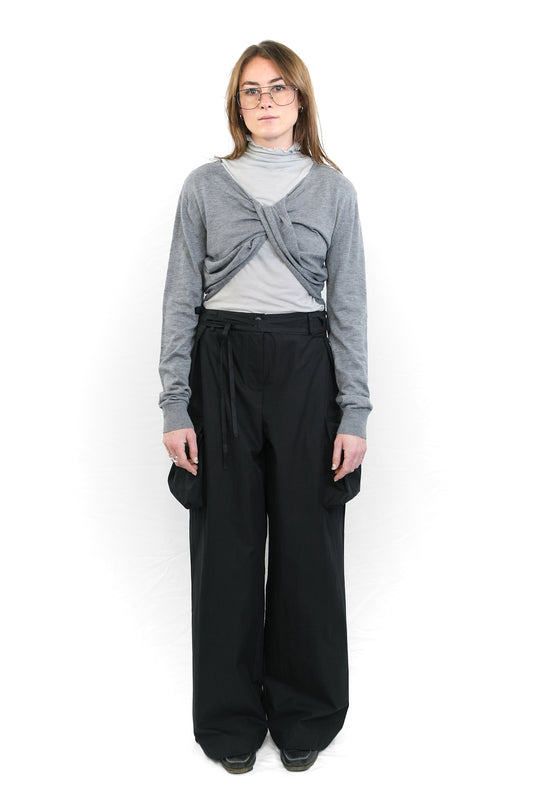 GREY TWISTED FRONT KNIT TOP