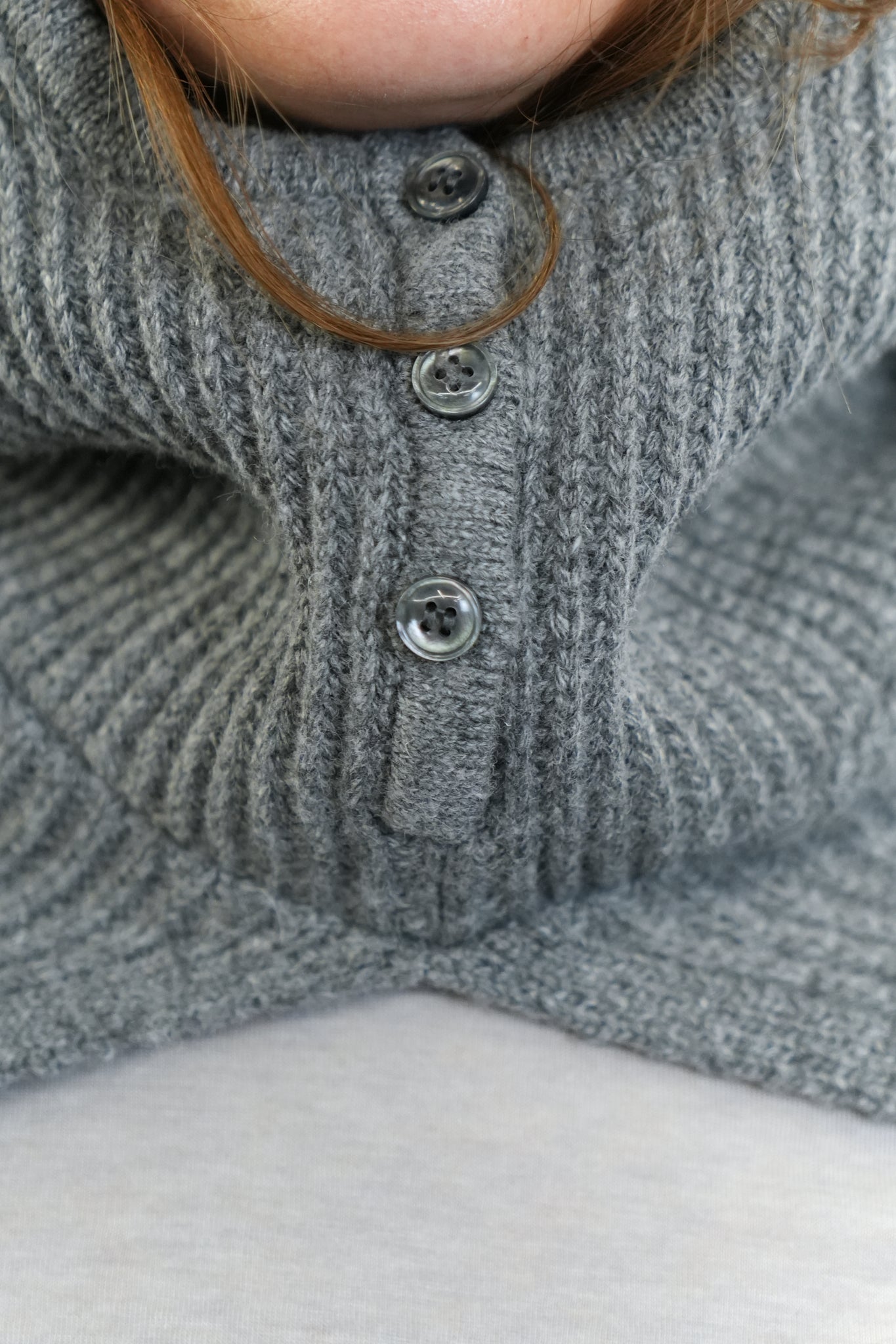 GREY HOODED WOOL SHRUG