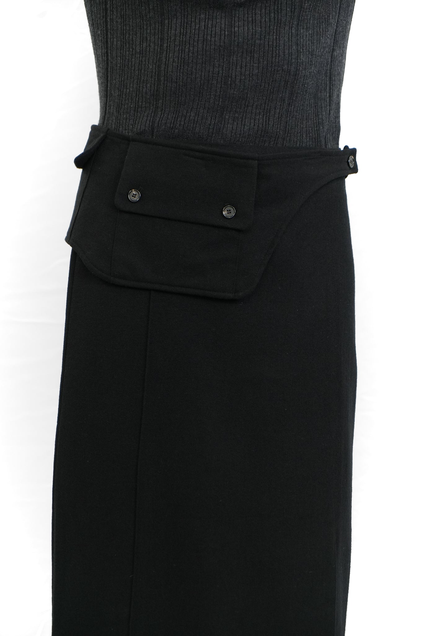 BLACK WOOL STRAIGHT SKIRT