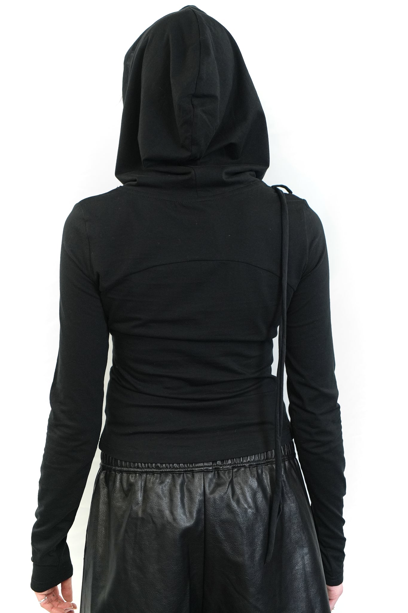BLACK HOODED BASE LAYER WITH TIE DETAIL