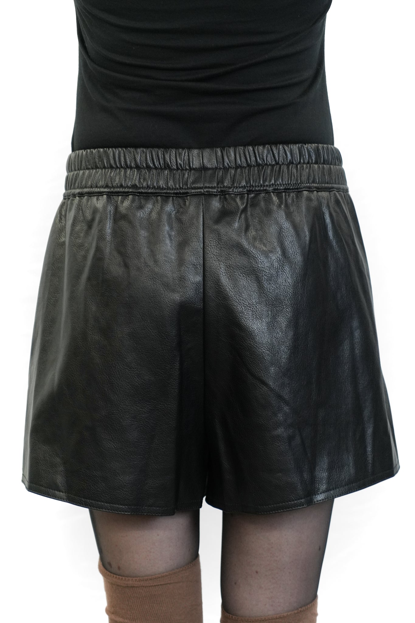 PU LEATHER ELASTIC WAIST SHORTS