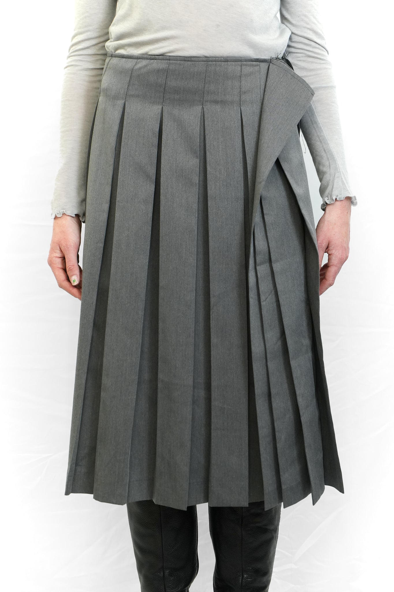 GREY ASYMMETRIC PLEATED SKIRT