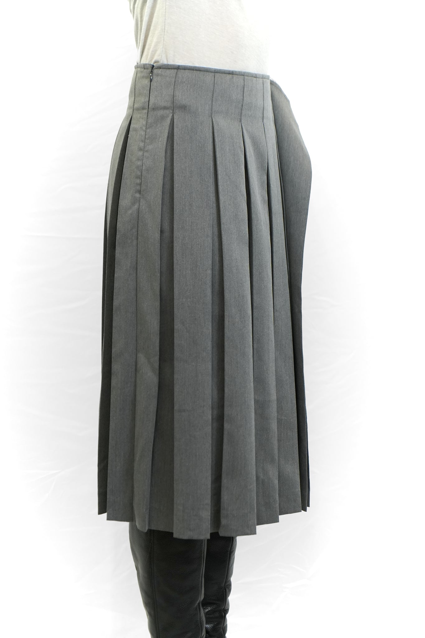 GREY ASYMMETRIC PLEATED SKIRT