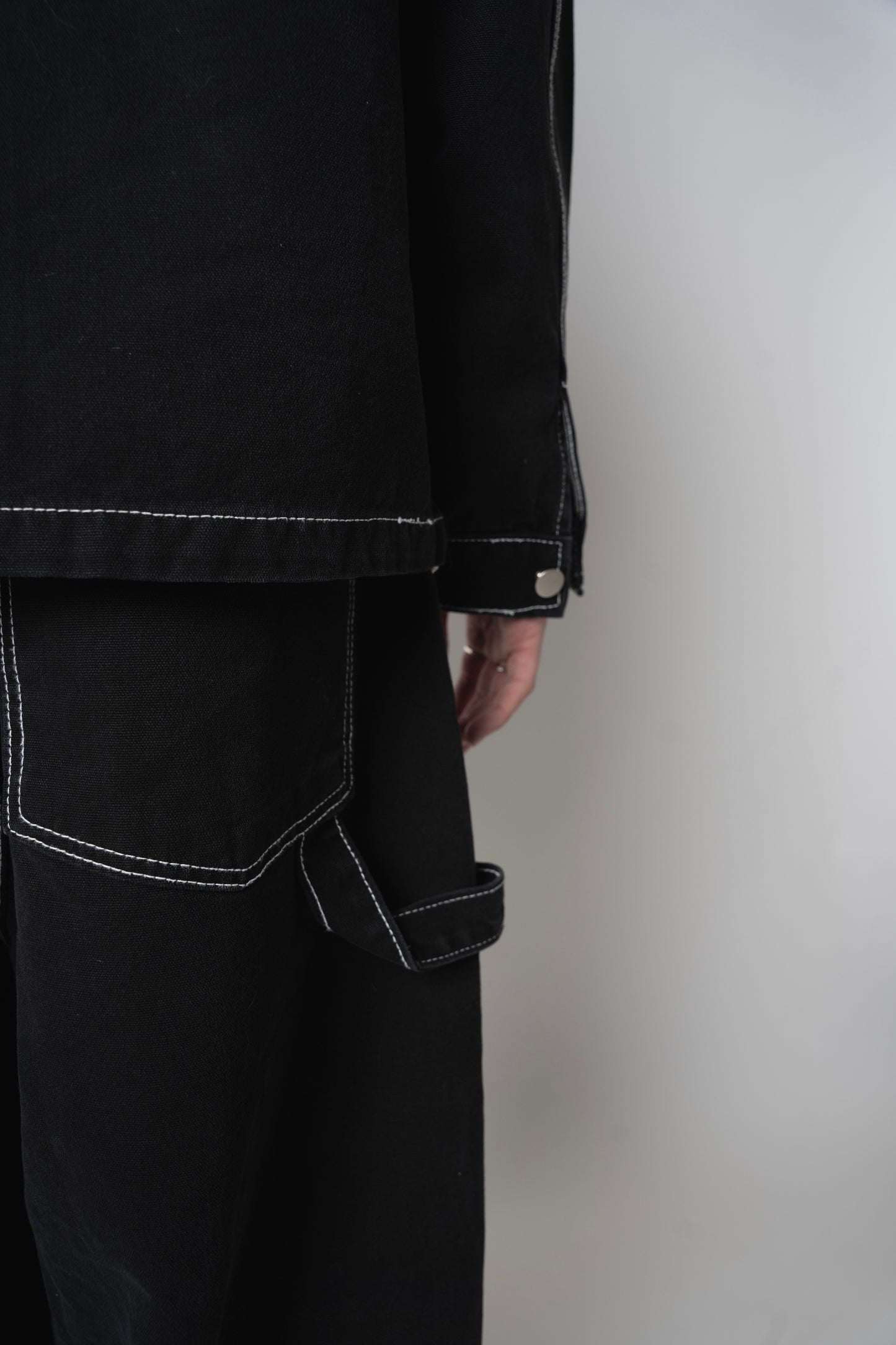 CONTRAST STITCH JACKET