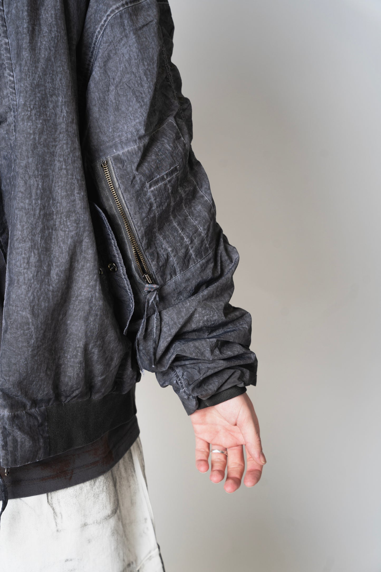 SHIRRING BOMBER JACKET