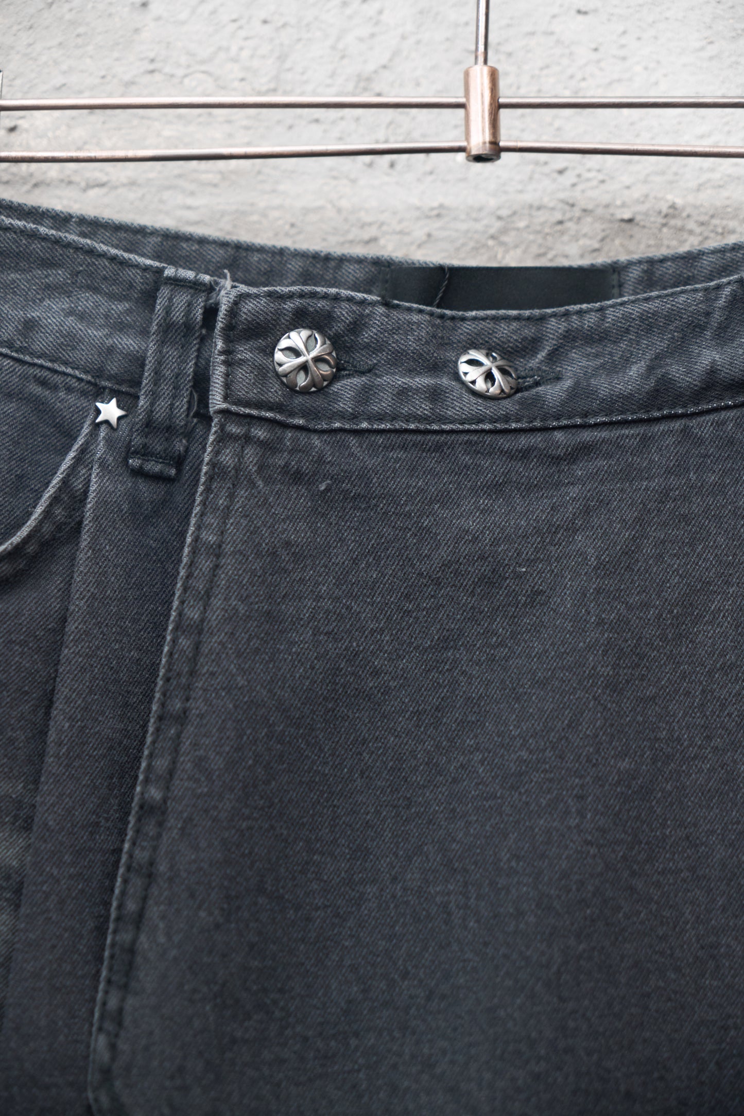CROSS PANEL DENIM SKIRT
