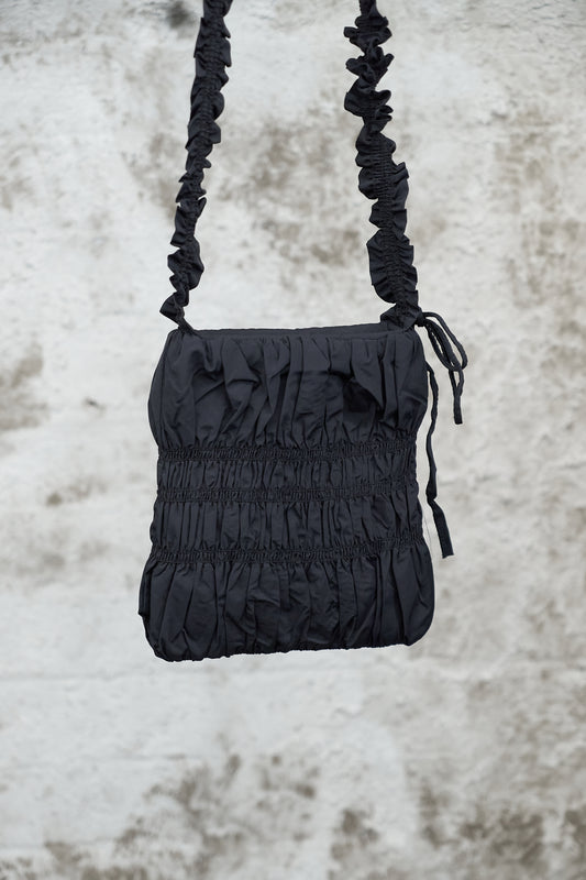 BLACK RUCHED CROSSBODY BAG