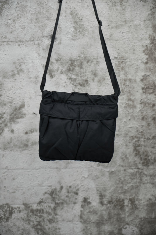 BLACK PADDED CROSSBODY BAG