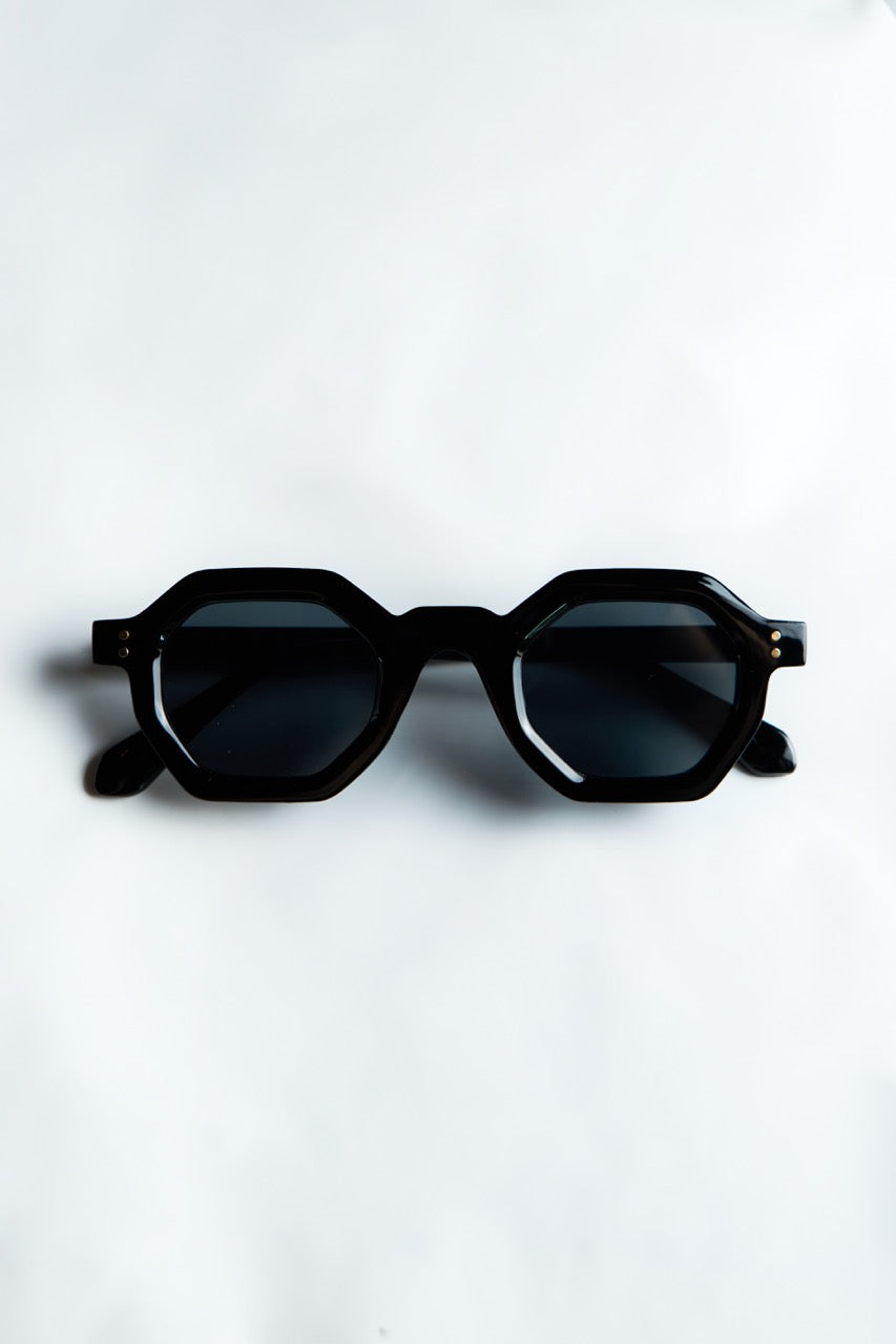 HEX.06 BLACK