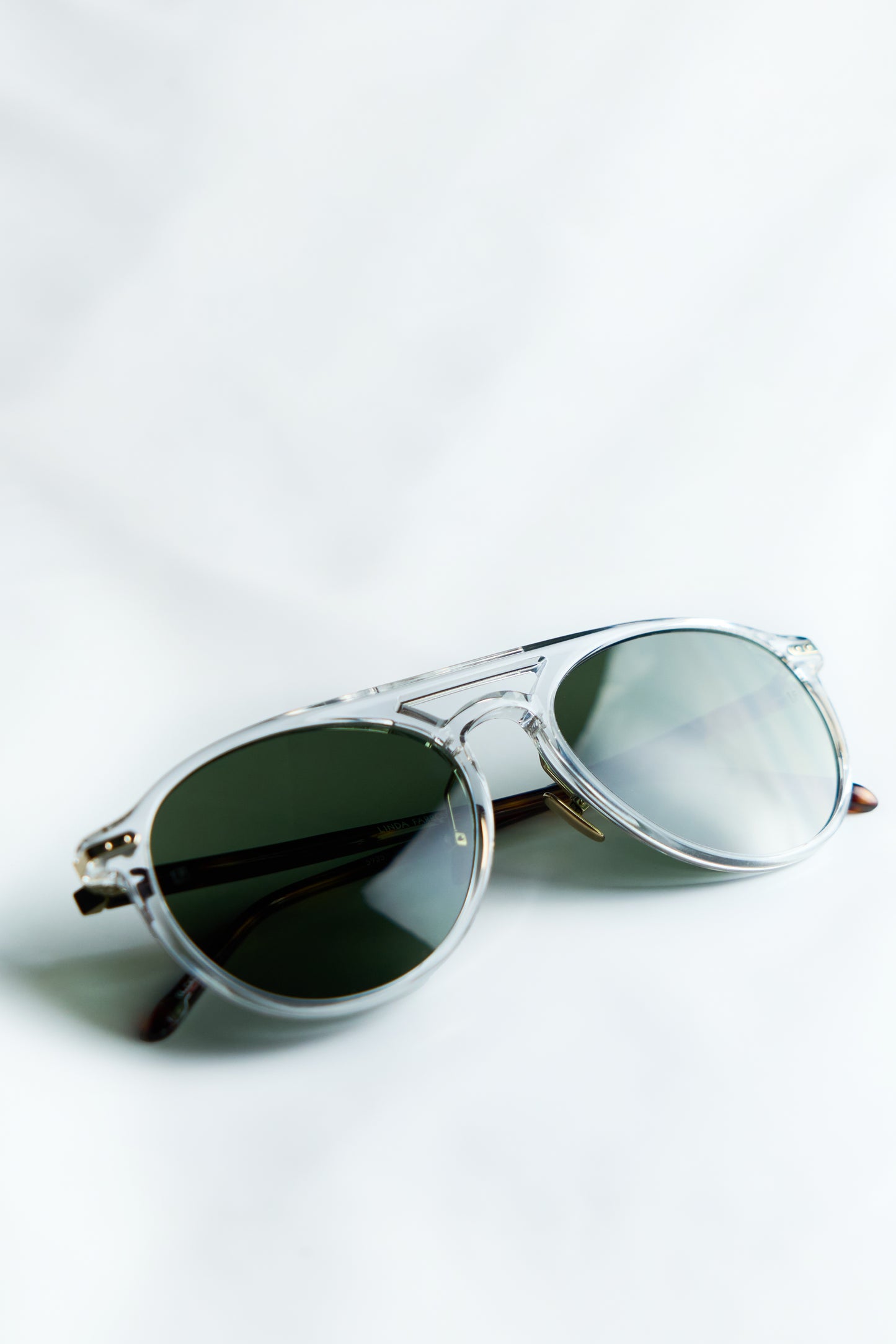 LINDA FARROW SUNGLASSES 01