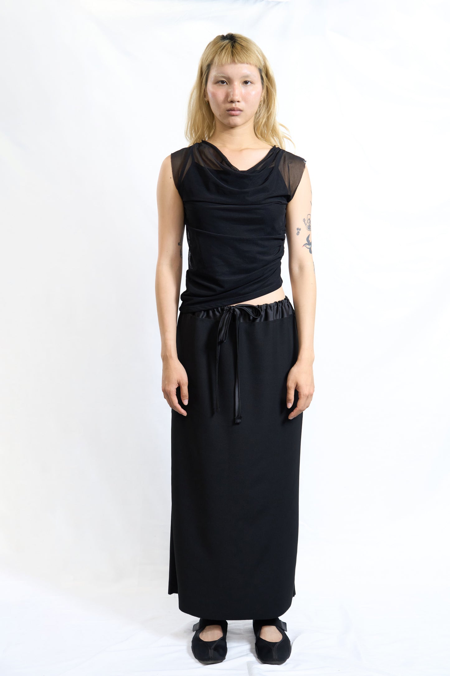 SATIN-WAIST STRAIGHT SKIRT BLACK