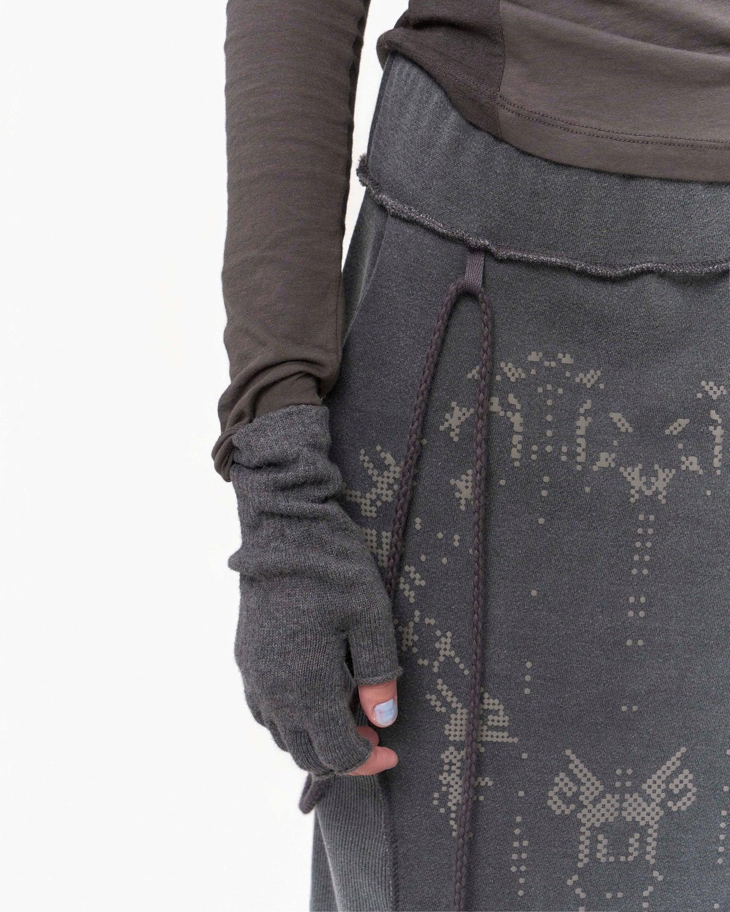 OJOS GRAPHIC MERMAID MAXI SKIRT CHARCOAL