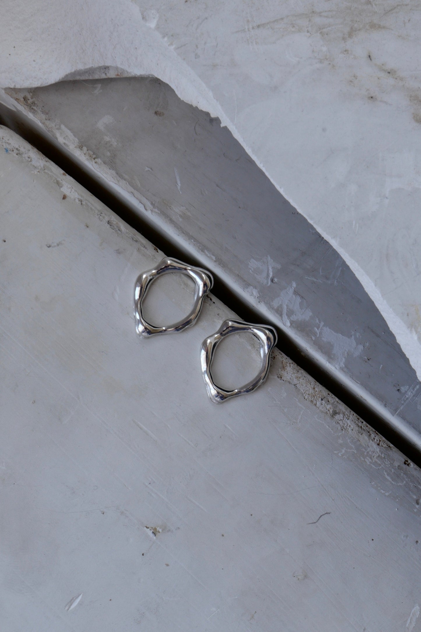 NOWHERE SOON STUDIO FLUIDITY STUDS