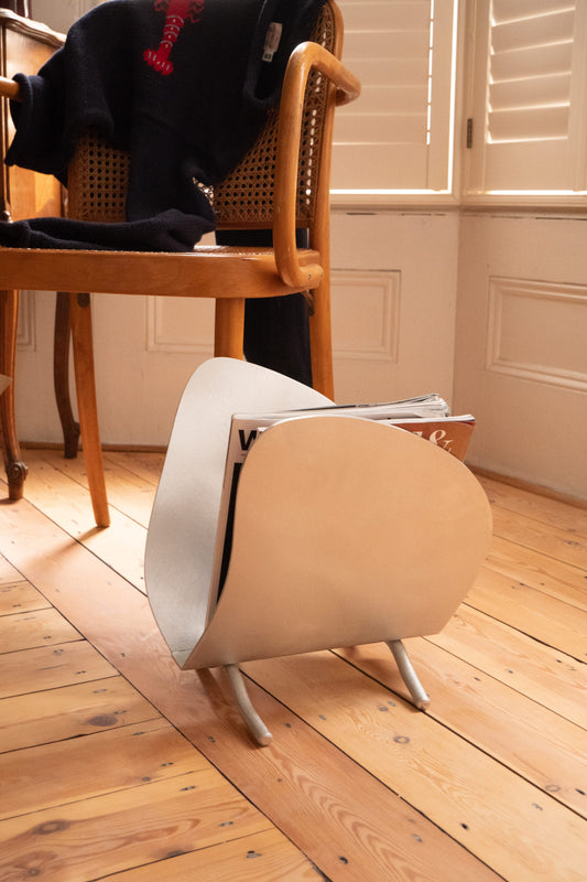MAGAZINE RACK