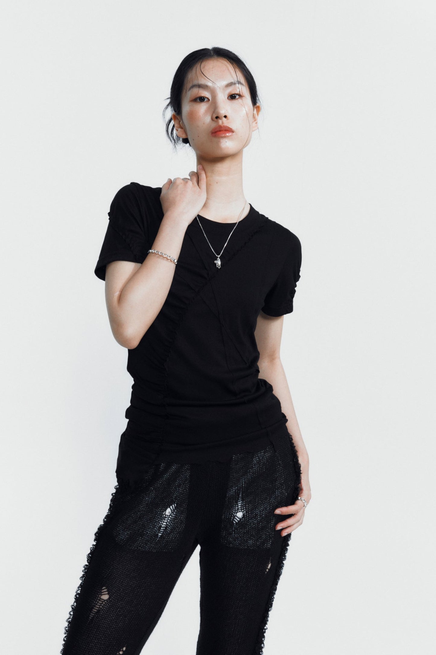 CUT-EDGE UNBALANCED SLIM TEE