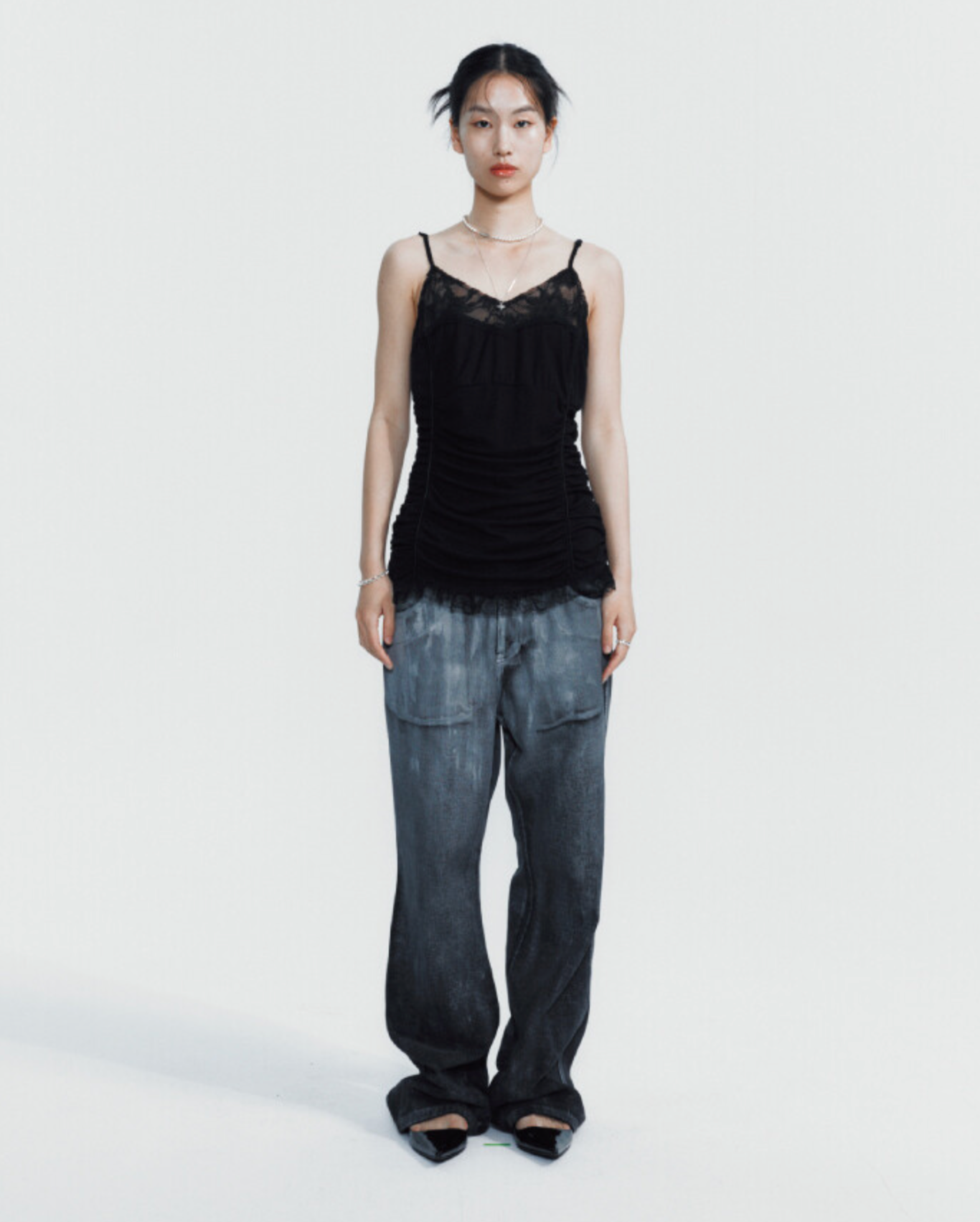 BAMBOO LACE SLEEVELESS TOP BLACK
