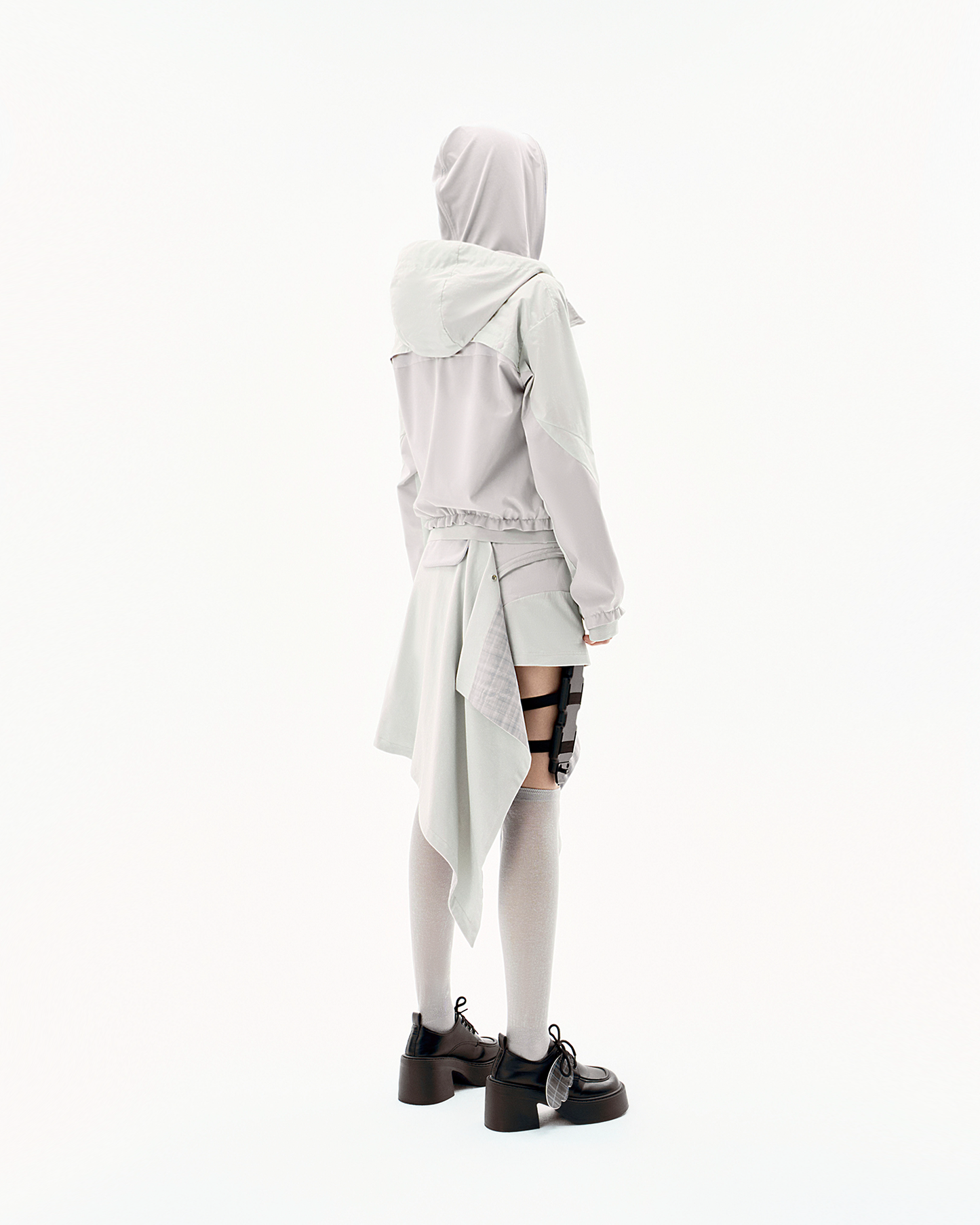 PANELED CROP SHELL JACKET WARM GREY