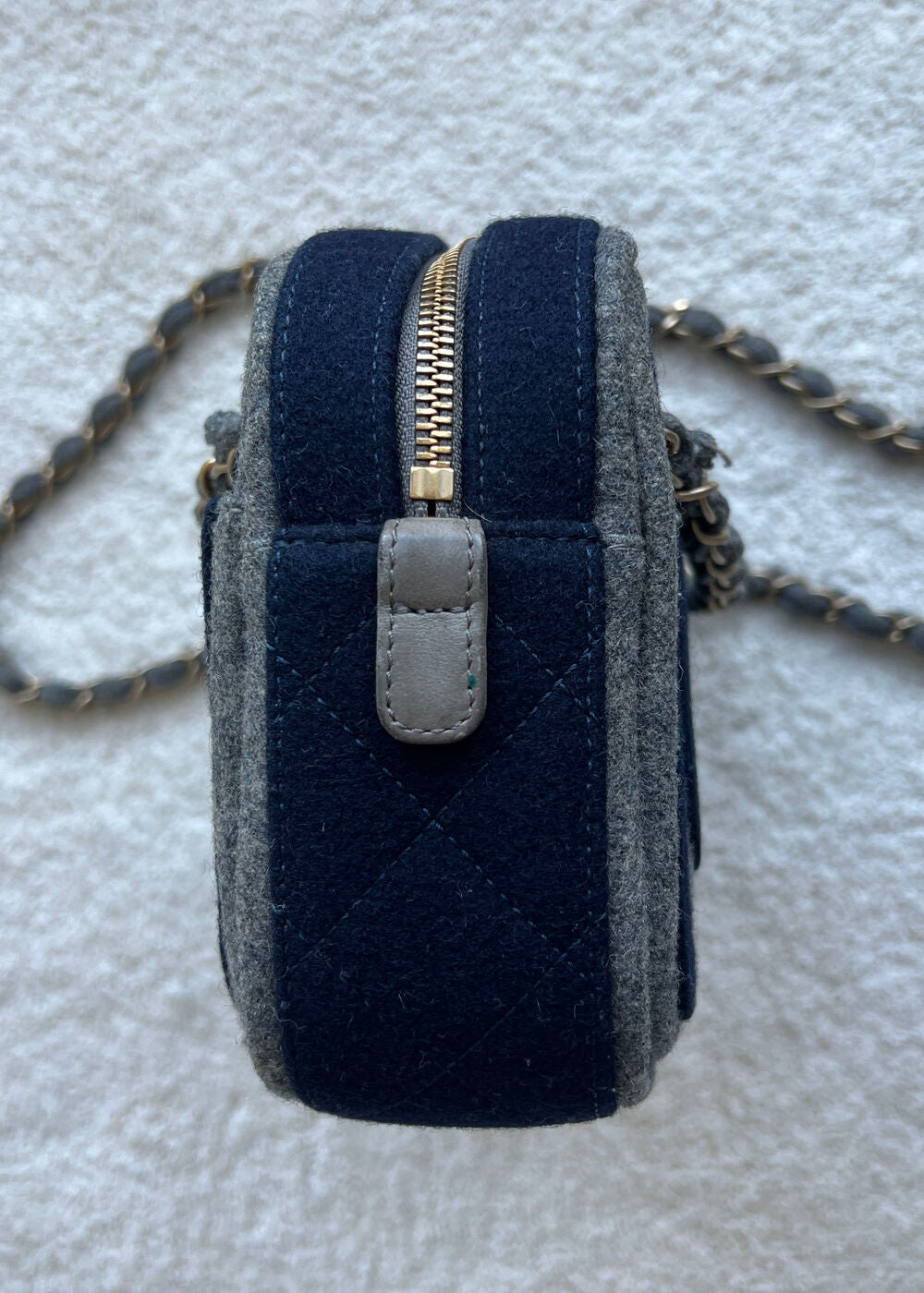 CHANEL 18 LIMITED HAMBURG CAMERA BAG