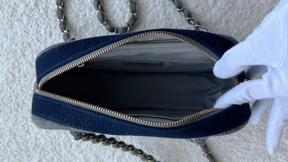 CHANEL 18 LIMITED HAMBURG CAMERA BAG