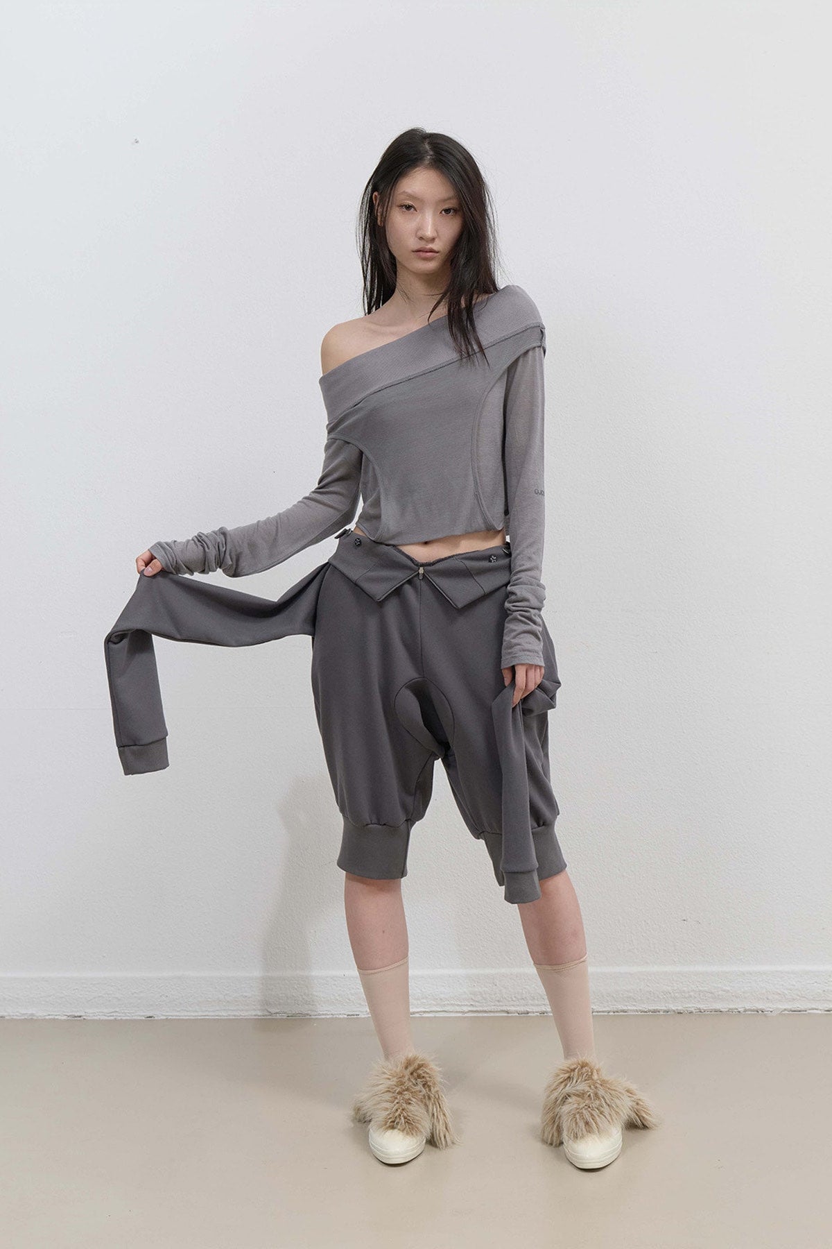 SLEEVE PUMPKIN PANTS - CHARCOAL