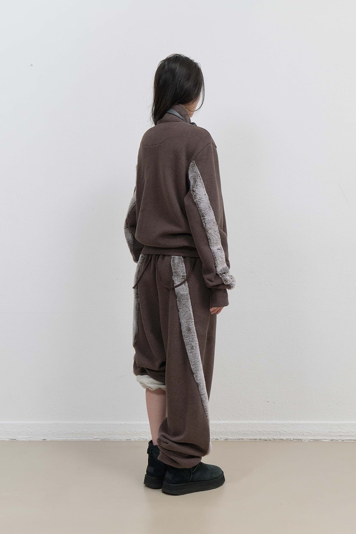 FUR TRIM JERSEY ZIP-UP - STONE BROWN