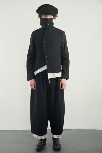 FRAYED HIGH-NECK VEST