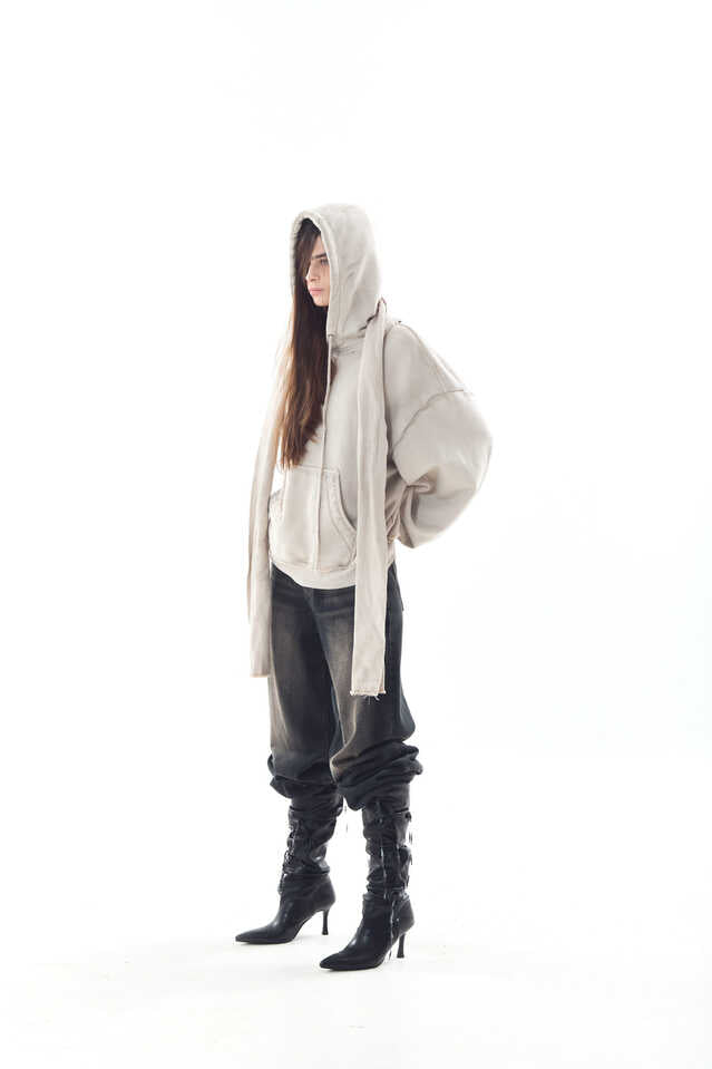 DYED RAW-EDGED HOODIE WITH LINEN MUFFLER IVORY