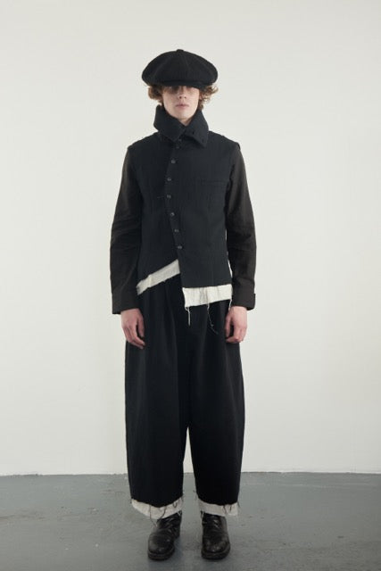 FRAYED HIGH-NECK VEST